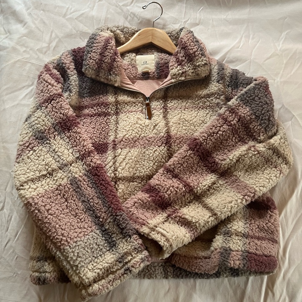 Neutral Fuzzy Quarter Zip